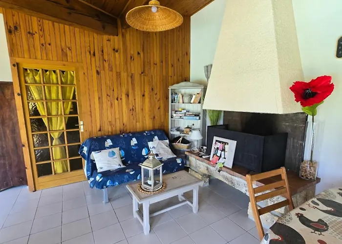 Independant, Climatise, Piscine Rien Que Pour Vous, Classe 2 Etoiles Casa de Férias Ucel