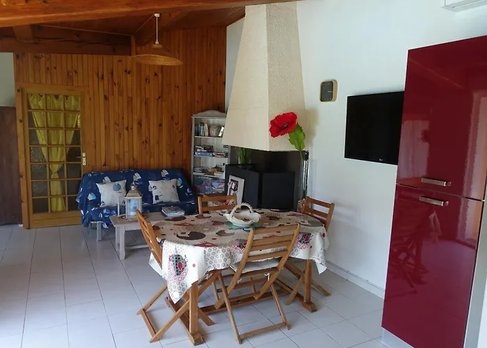 Independant, Climatise, Piscine Rien Que Pour Vous, Classe 2 Etoiles