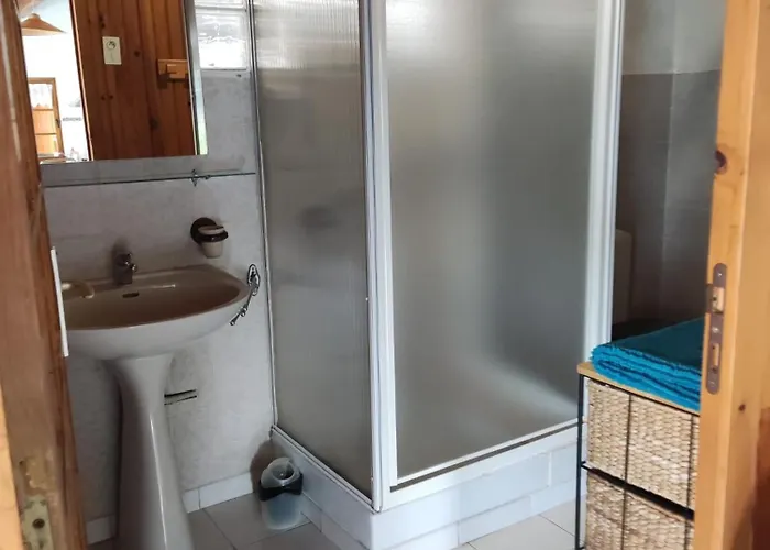 Casa de Férias Independant, Climatise, Piscine Rien Que Pour Vous, Classe 2 Etoiles Ucel